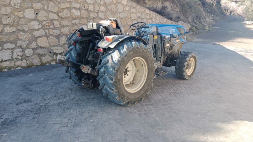 TRACTOR Y PARAGUAS RECOLECTOR